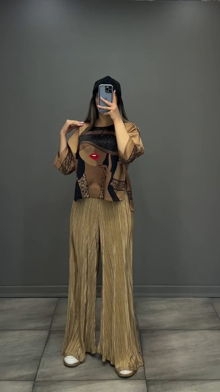 Printed shirt with crush flapper