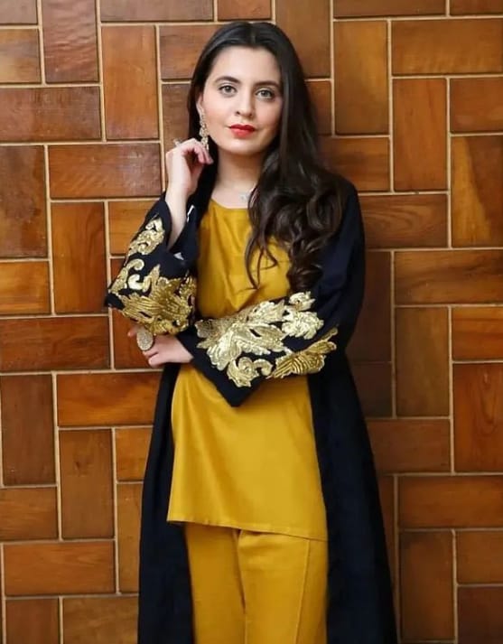 Sleeves Embroidery Yellow 3 Pcs Suit , Women Embroidery Suit , Women Fashion 3 Pcs