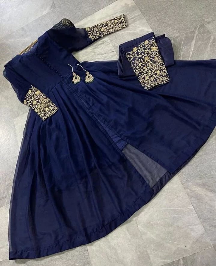 Highly Embroidery 2 Pcs Suit , Women Embroidery Suit , Women Fashion 2 Pcs